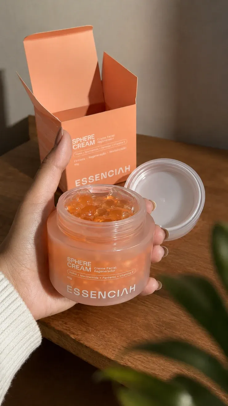 Caixa e pote de Sphere Cream abertos